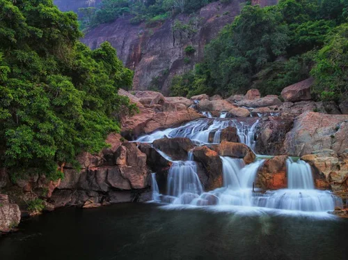 Manimuthar Waterfalls